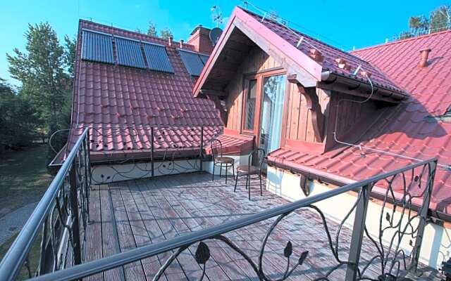 Pensjonat Lew Jaskiniowy