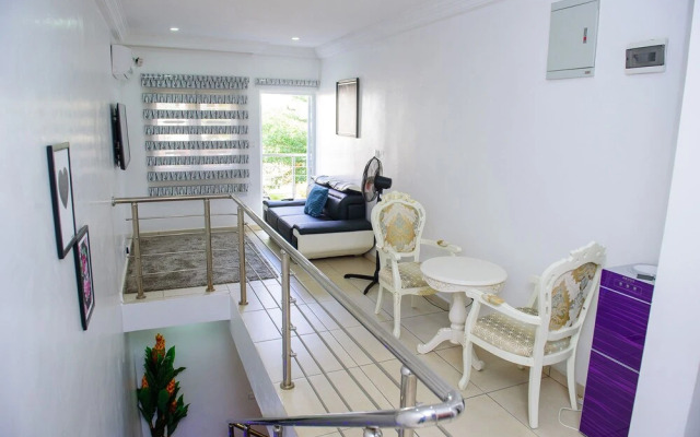 Furnished 4 Beds Semi-det House in Abuja, Nigeria
