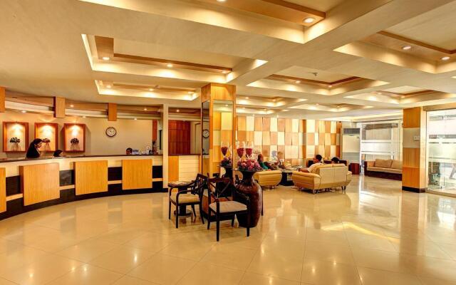 Grand Astoria Hotel