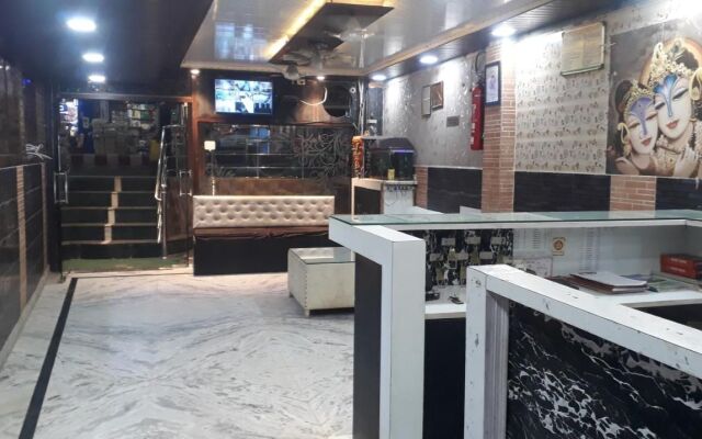 Fabhotel Sarwan