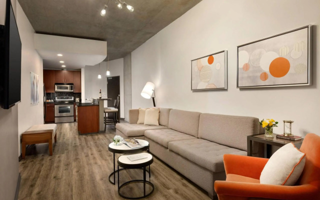 Twelve Midtown, Autograph Collection