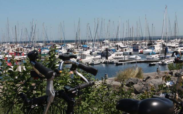 Charming Bungalow with Fenced Garden in Bastorf