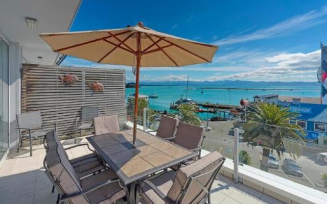 Seaside Luxury - Holiday apartment accommodation, Nelson Waterfront