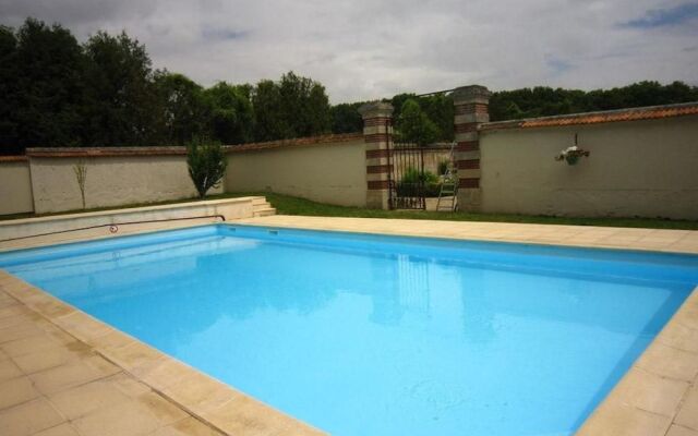 Apartment in Castle at Ocquerre With Swimming Pool