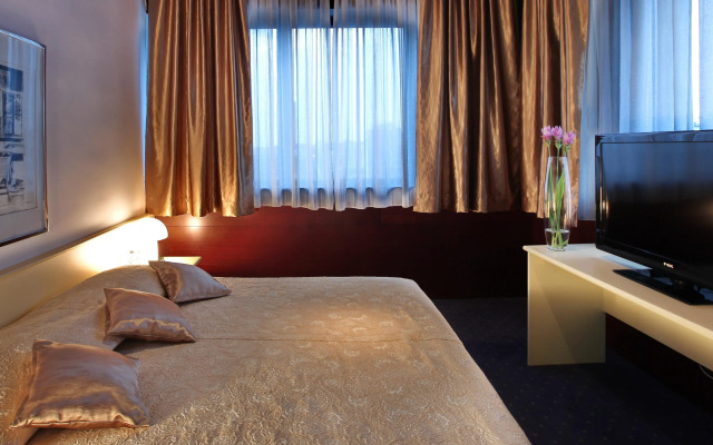 Hotel Slavija Garni