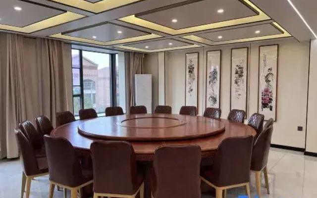 Puding Shiyu Business Hotel (Xingbo International)