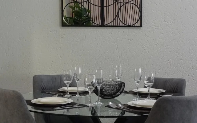 3 Bedroom Apartment in the Heart of Sandton