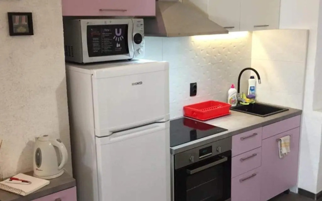 APARTMENT MAX 4 stars