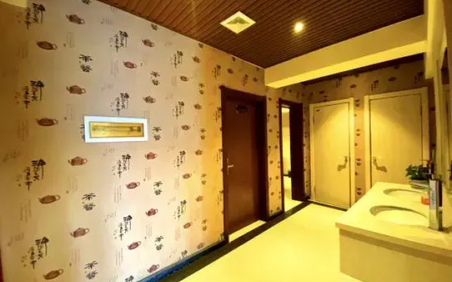 Jinyi Business Hotel