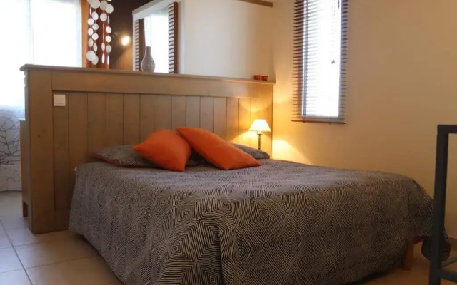 Les Oliviers gîte grand confort au calme