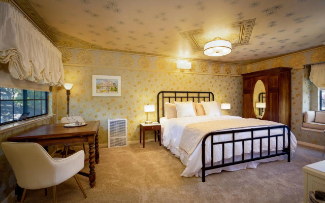 Mill Rose Inn