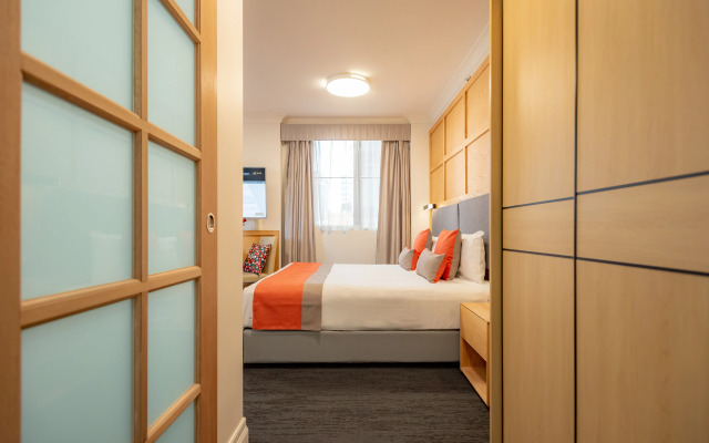 YEHS Hotel Sydney Harbour Suites