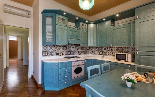 3012 Carra Apartment by Barbarhouse