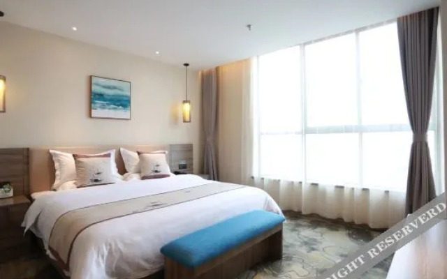 Zhouzhi Yibo Hotel