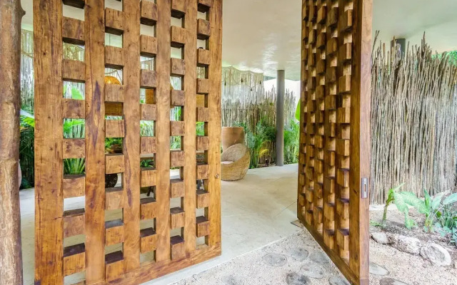 Luxury & Nature Meet Plus a Private Pool & Roof Pool