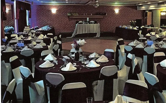 Days Inn by Wyndham St. Petersburg / Tampa Bay Area