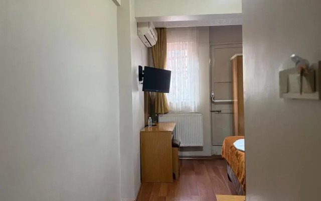 Alklas Hotel