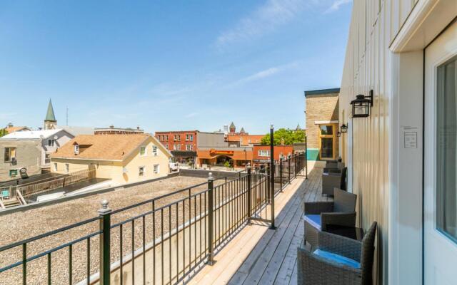 Iconic Rideau 1Bd Unit Balcony Free Parking