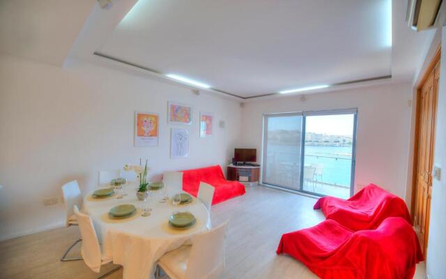 Bright and spacious 3 bedroom apartment with breathtaking views - GOSLM3