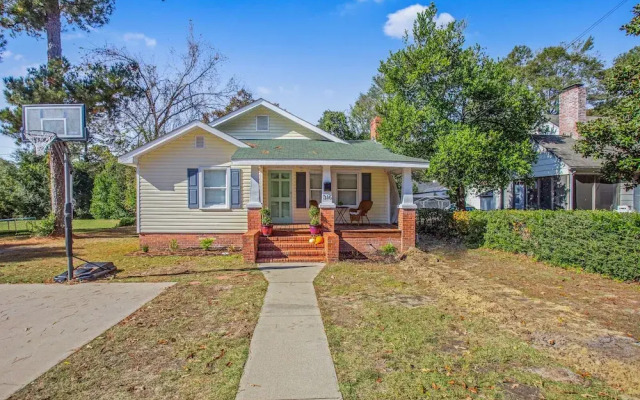 The Broadfoot Bungalow