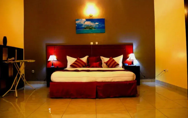 Hotel Hilltop Country Club