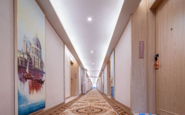 Vienna Hotel (Jiangmen Changan Road Pedestrian Street)