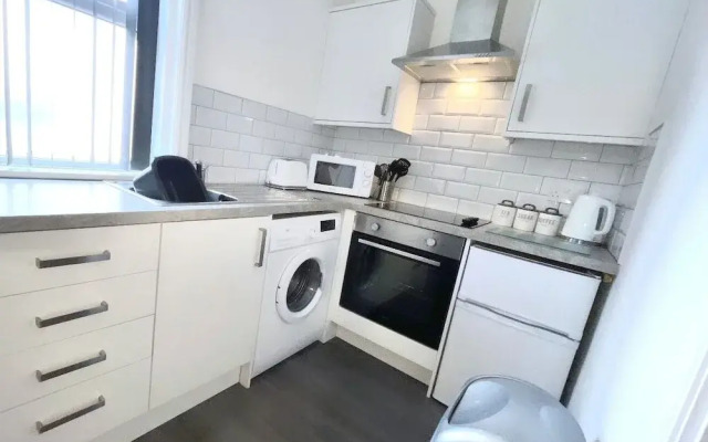 Albert Luxury Hottub and Jacuzzi Apartments