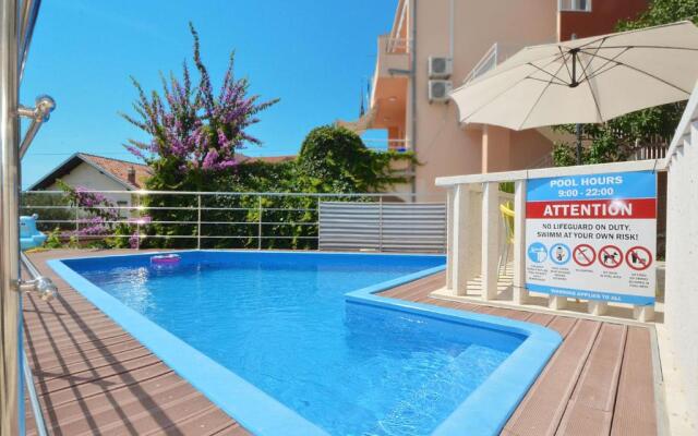 La Bodega Apartments