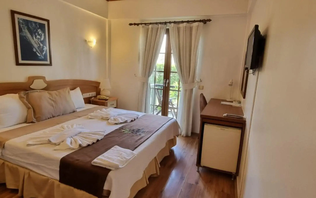 Efe Hotel Göcek