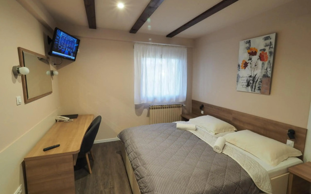 Plitvice Holiday Resort - Campsite