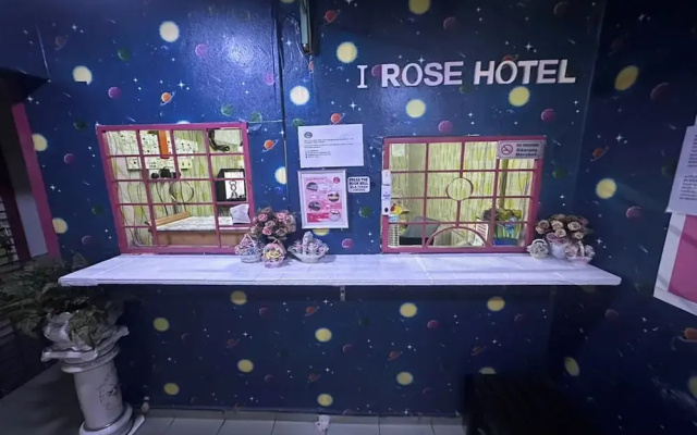 I Rose Budget Hotel