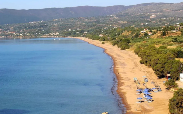 Panoramic seaview/Amazing sunsets near the beach