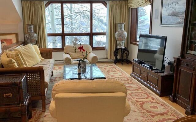 Woodrun V Town House