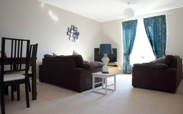 2 Bedroom Flat In Bonnington