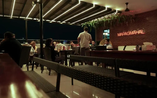 M28 Hotel and Apartments Quezon City