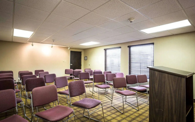 Quality Inn & Suites Matthews - Charlotte