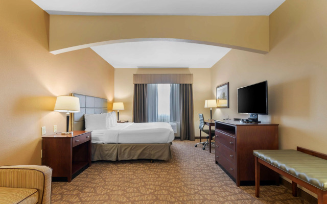 Best Western Plus Butterfield Inn