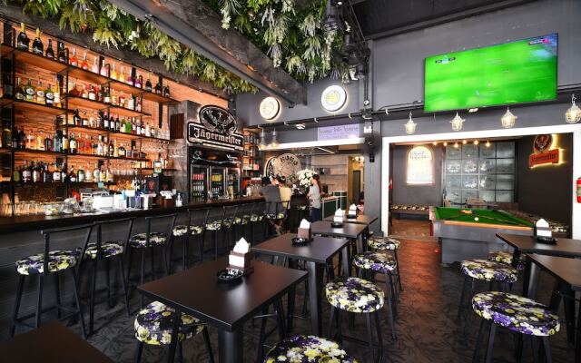 KOKO Hostel- Adults Only