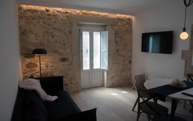 4 Elements Boutique Home