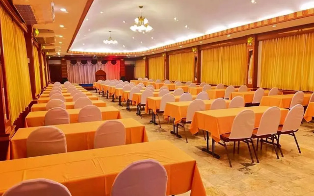 Diamond Beach Resort