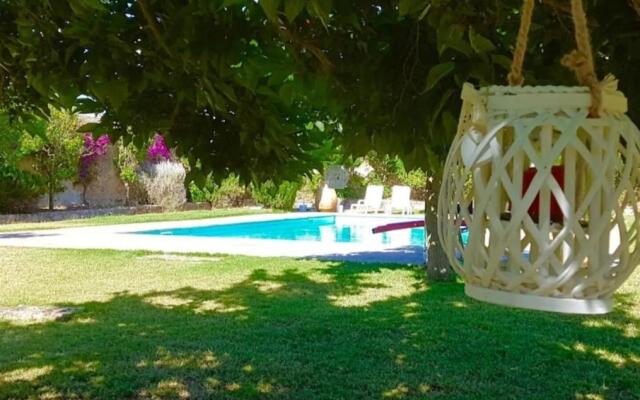 Alghero, Turquoise Villa with swimming pool for 10 people