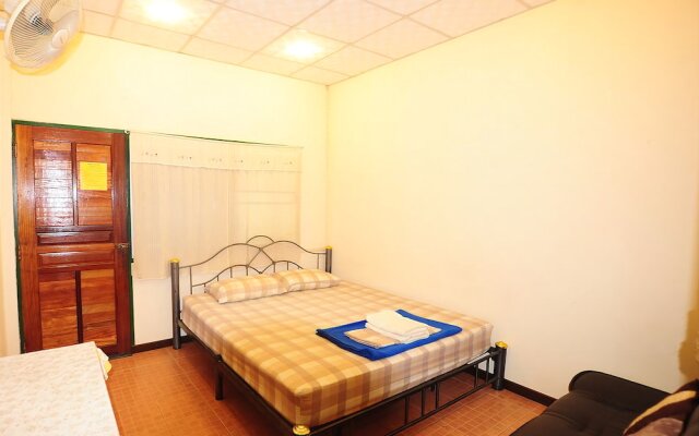 Sukhothai Guest House