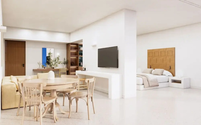 Tinos Beach Hotel & Suites