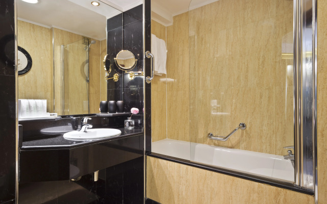 Melia White House Hotel