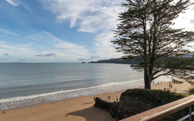 On The Beach - Direct Beach Access Sea Views