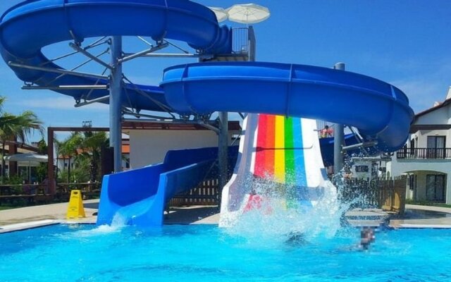 Fun & Sun River Resort  All Inclusive