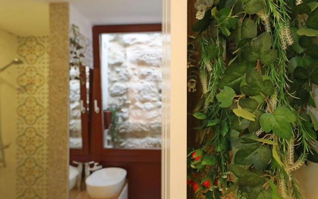 FLH Porto Ribeira Typical Studio