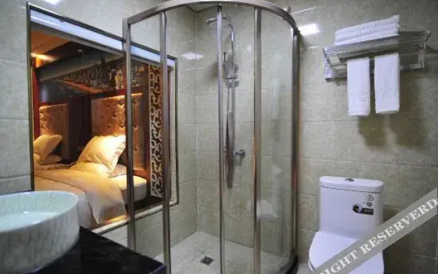 Rhine Theme Hotel Anshun