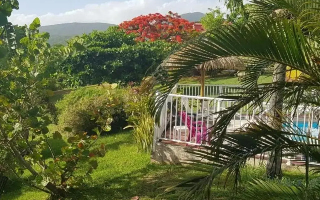 Charmant bungalow avec piscine
