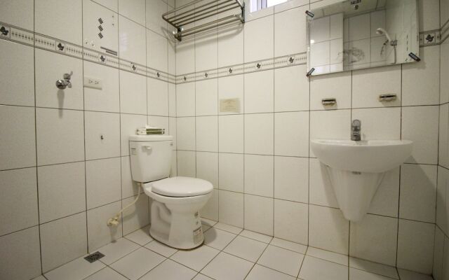 Fengjia Hello Hostel